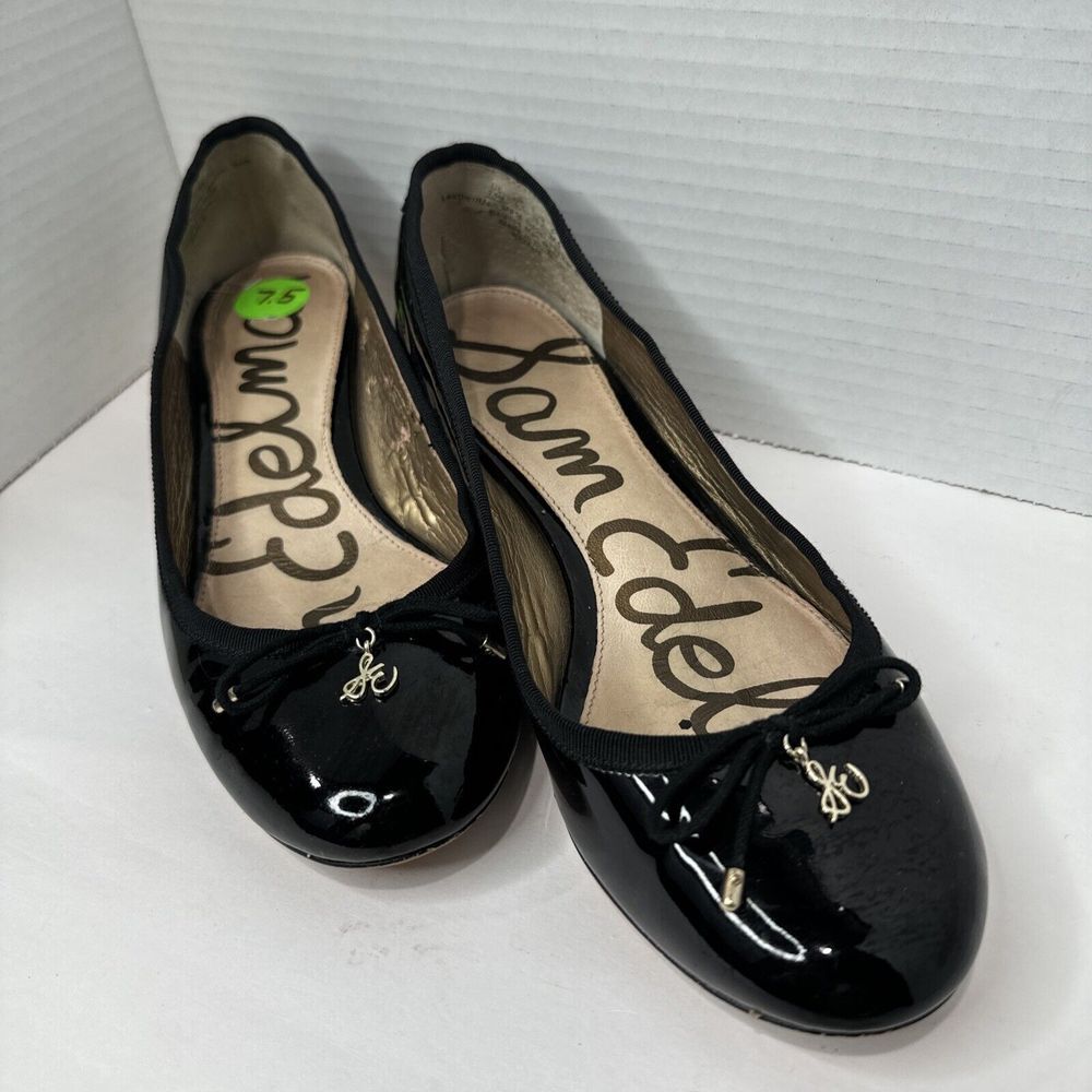Sam Edelman Natalie Pump Women 7.5 Black Patent Gold Block Heel Bow Logo Charm‎